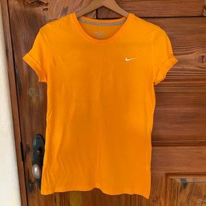 Nike Sport Shirt Women